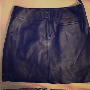 Express black leather skirt